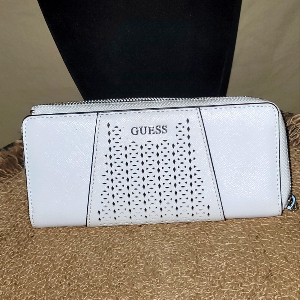 Guess wallet
